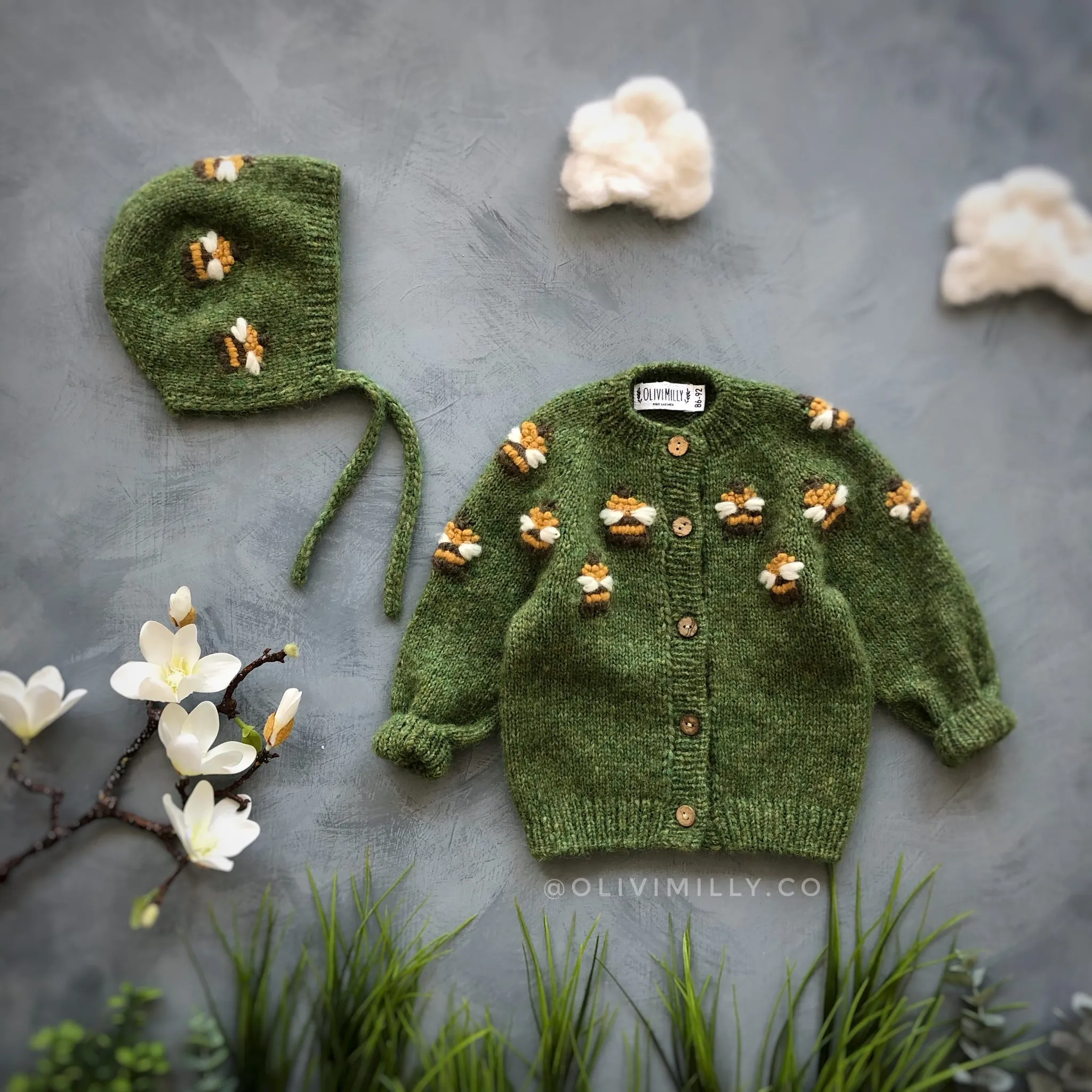 Bee cardigan | Moss Green
