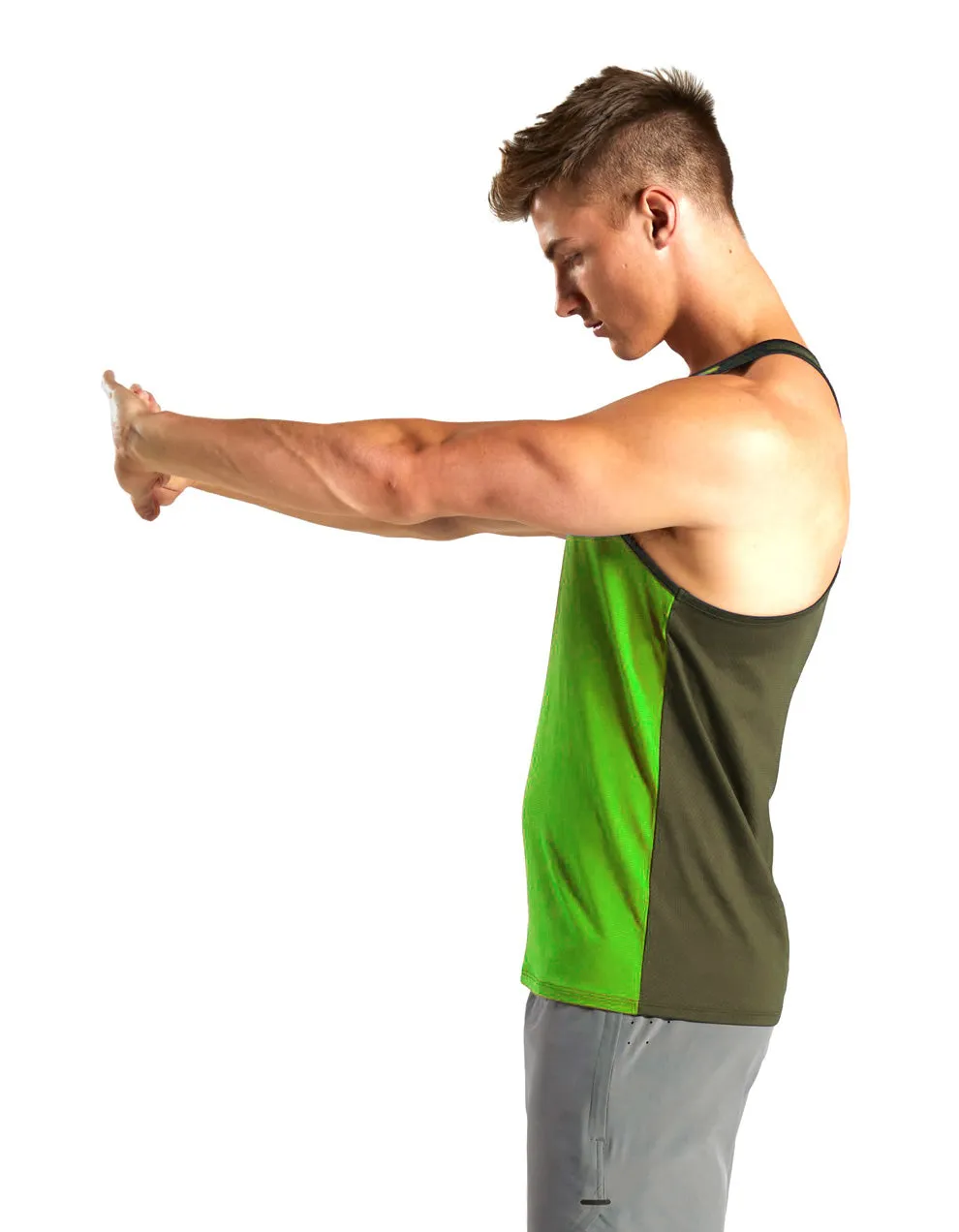 Breathable sports shirt
