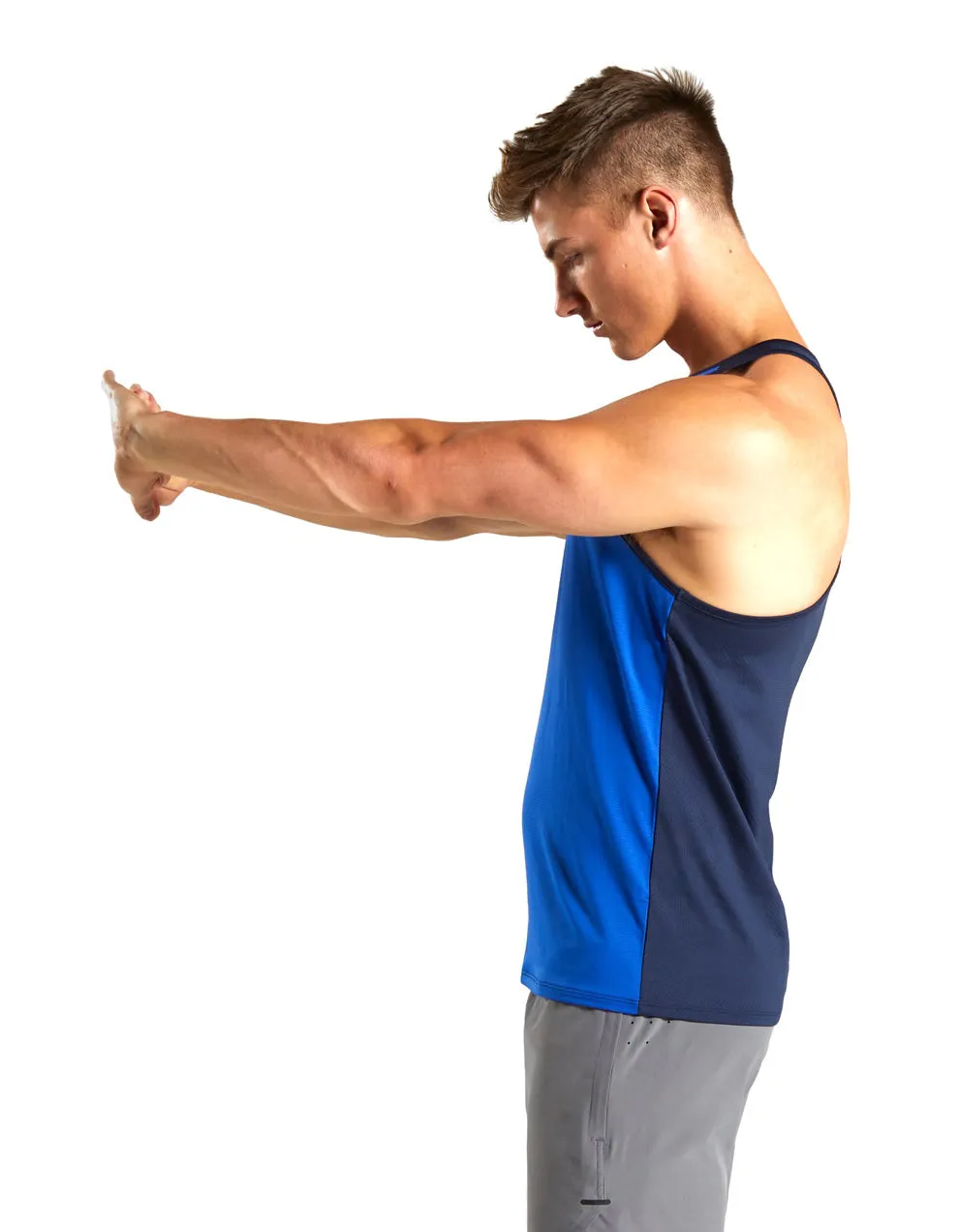 Breathable sports shirt