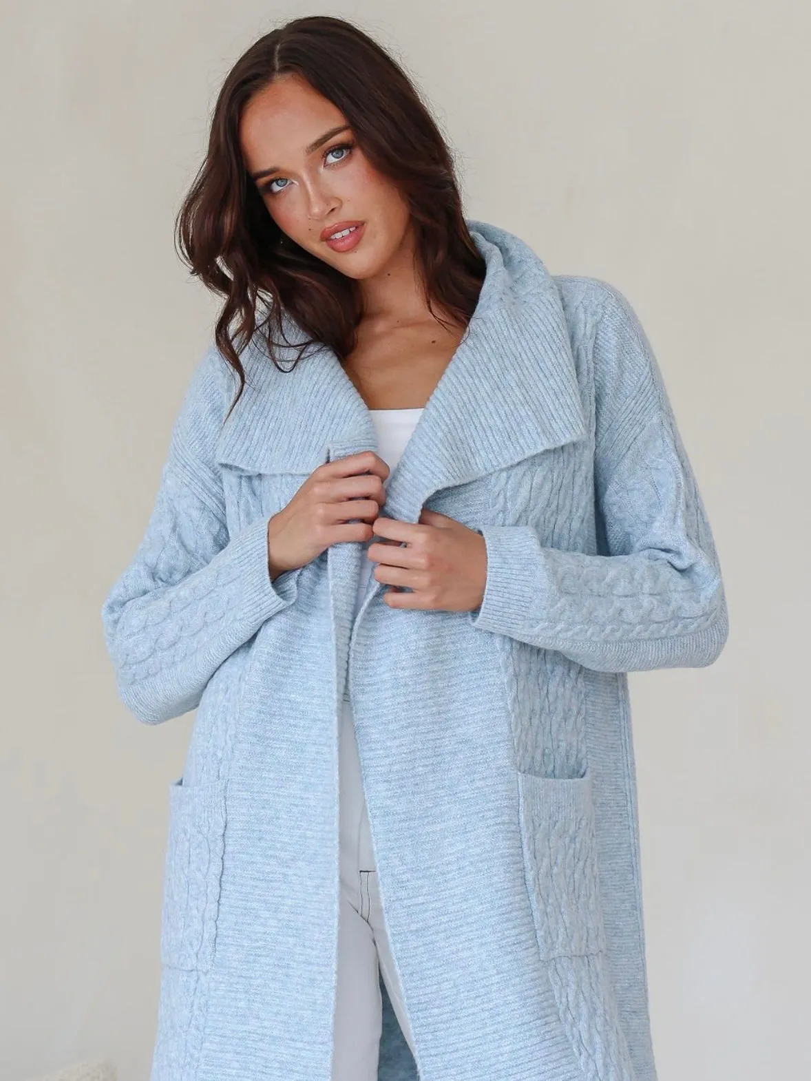 Cable Knit Cardigan : Blue