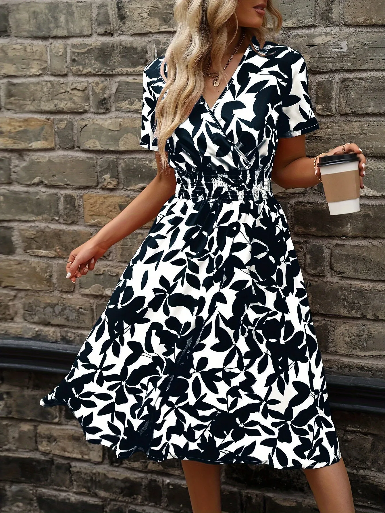 Ines | Elegant short sleeves