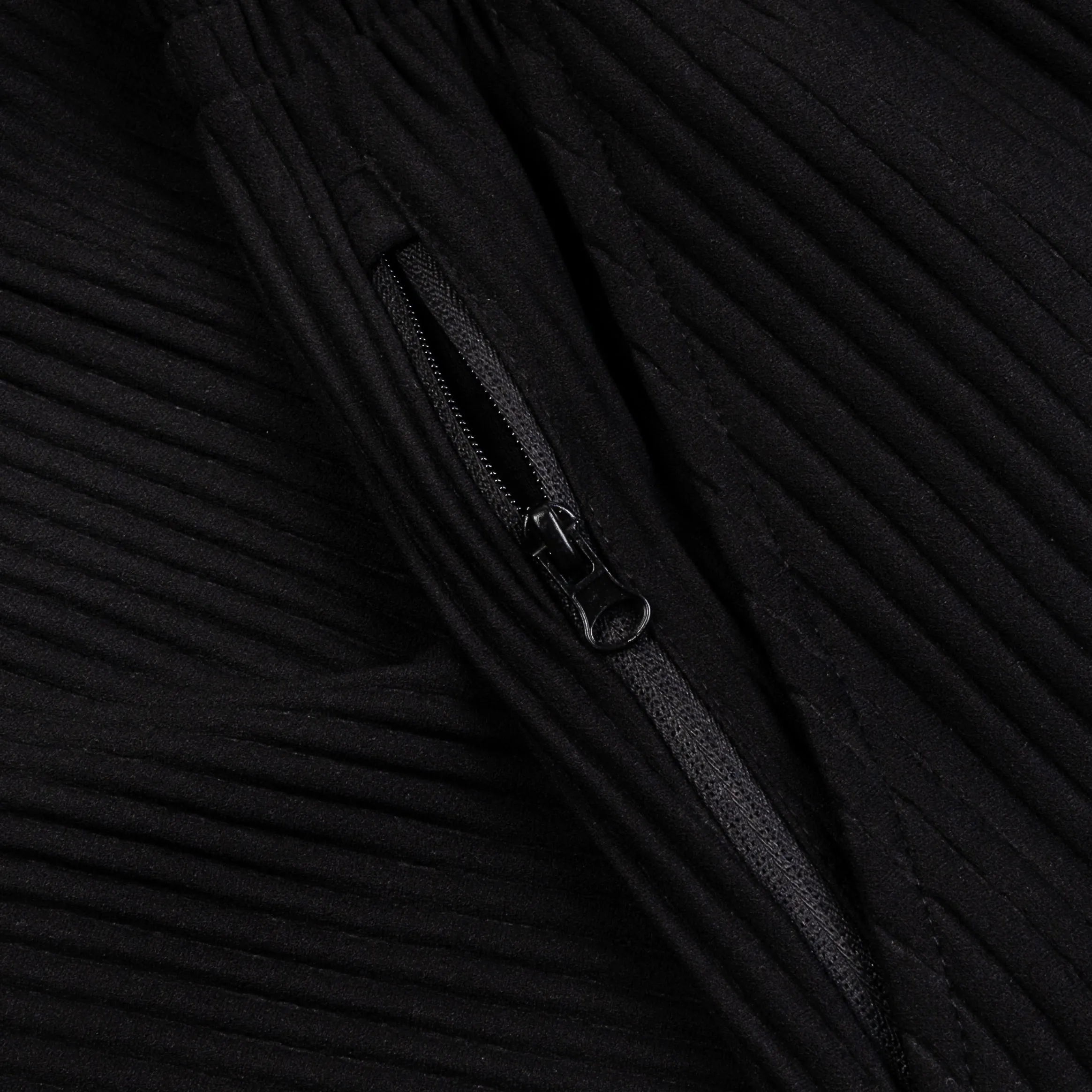 Pleated Joggers Womens Pants (Black)