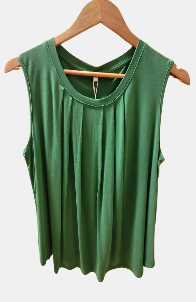 Samples: Assorted Sleeveless Tops & Camis (Large)
