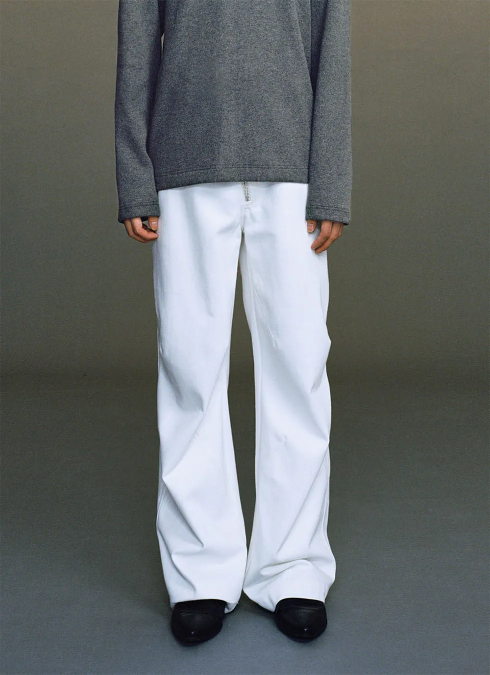 Unisex structured silhouette casual denim pants